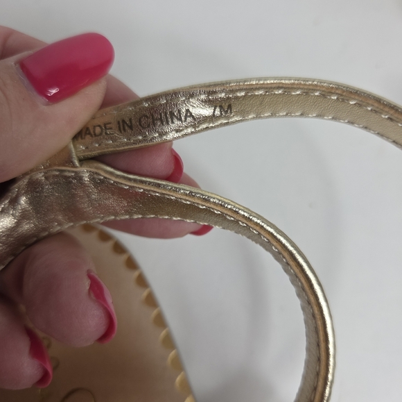 Lilly Pulitzer Katie Embellished T Strap Gold Metallic Thong Sandal Size 7 - Picture 10 of 10